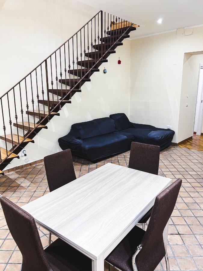 Terno Su Appartement Napels